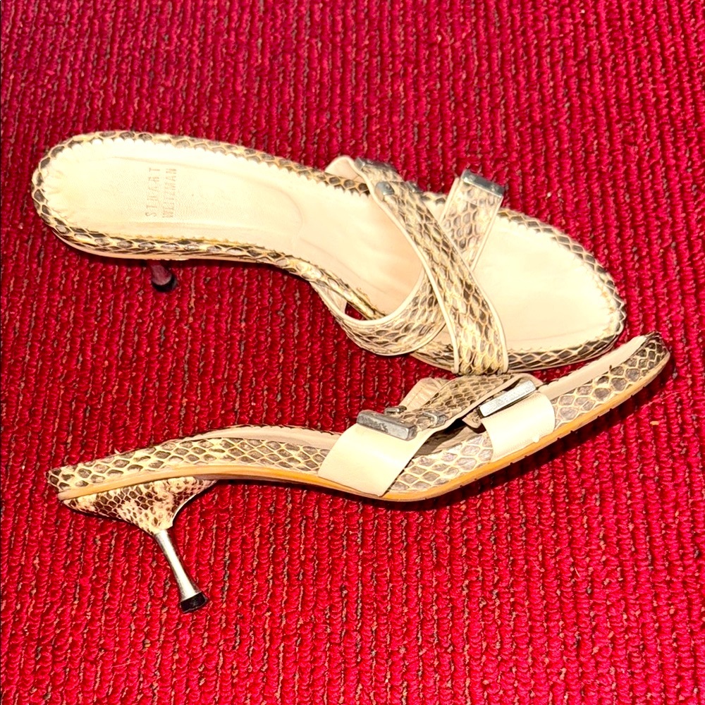 Stuart Weitzman Cream and Brown snake skin kitten heel